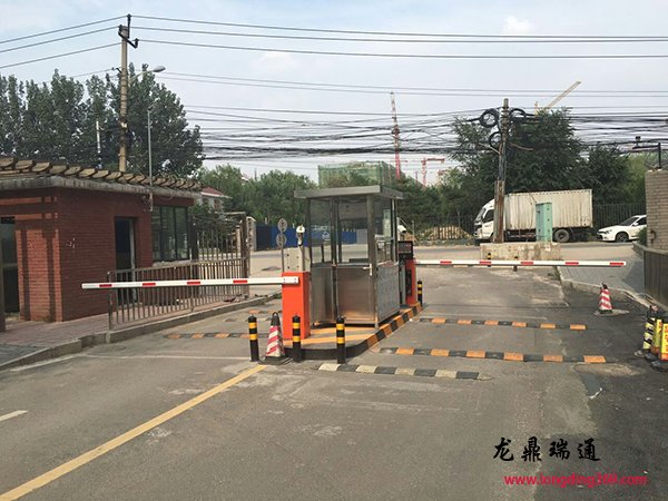 柳浪家園小區(qū)車牌識別系統(tǒng)