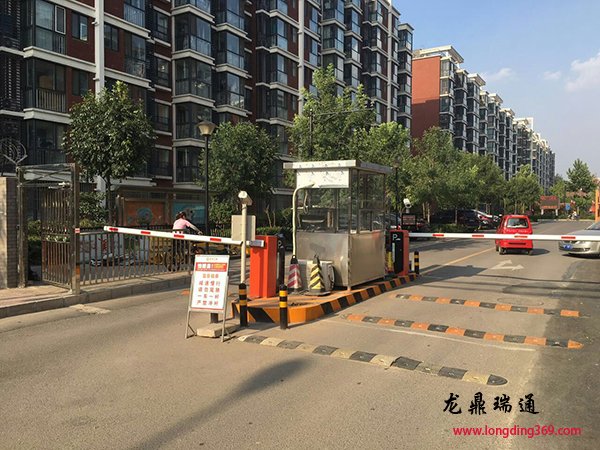柳浪家園小區(qū)車牌識別系統(tǒng)