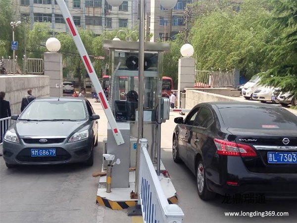 車牌自動識別系統(tǒng)