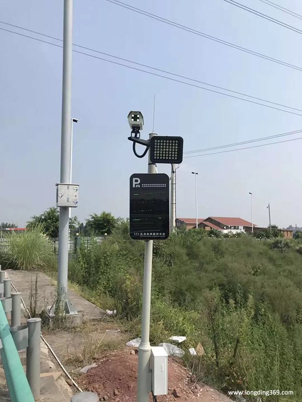 車牌識別一體機安裝效果圖