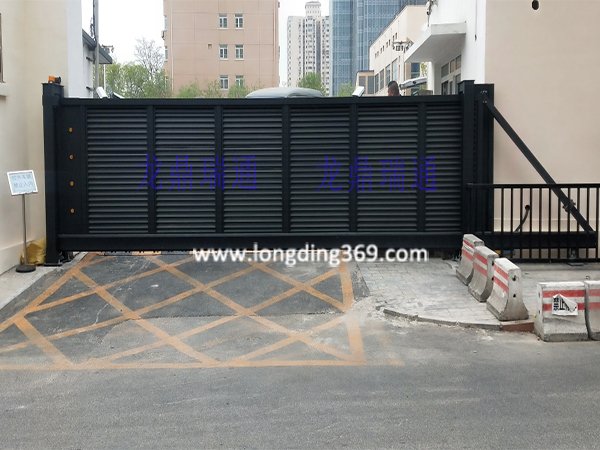 北京市朝陽(yáng)區(qū)懸浮門：音樂(lè)學(xué)院附中
